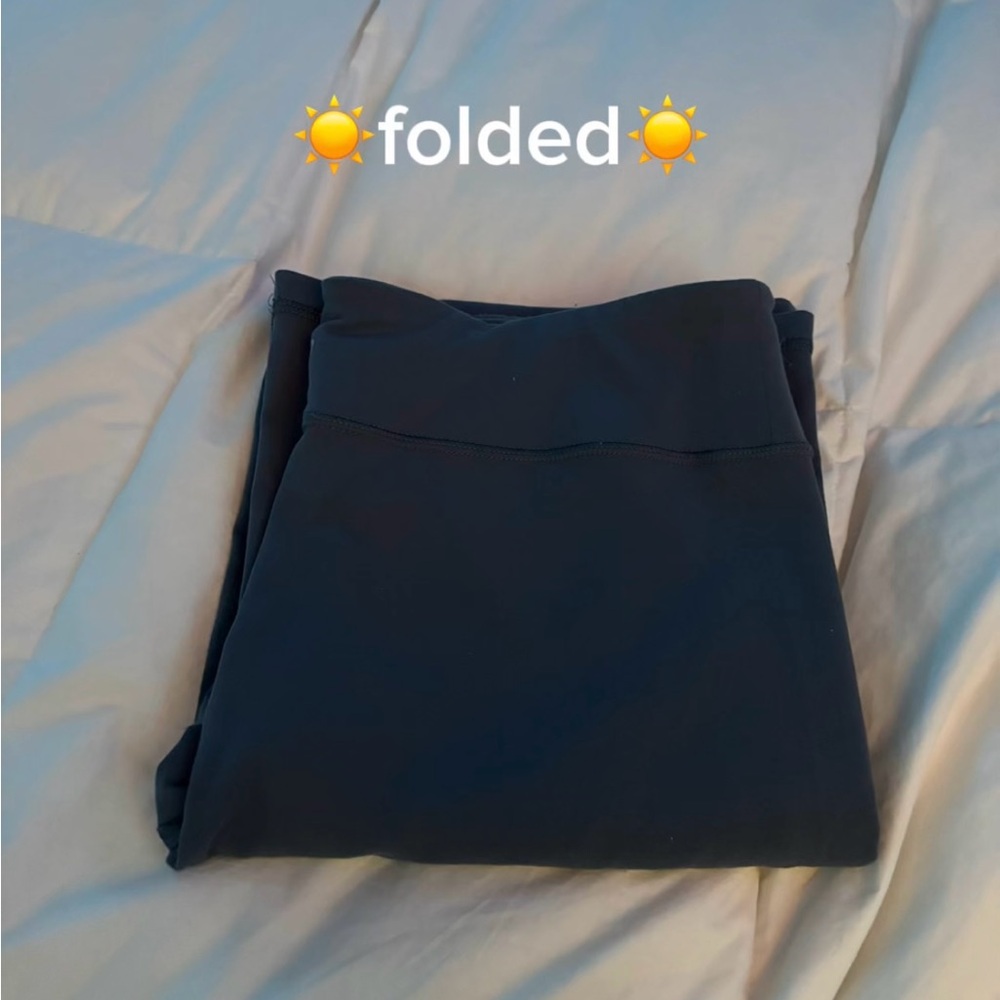 🛍️ dark grey leggings :)